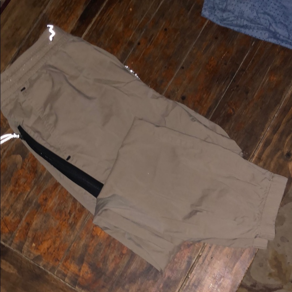 Light weight joggers